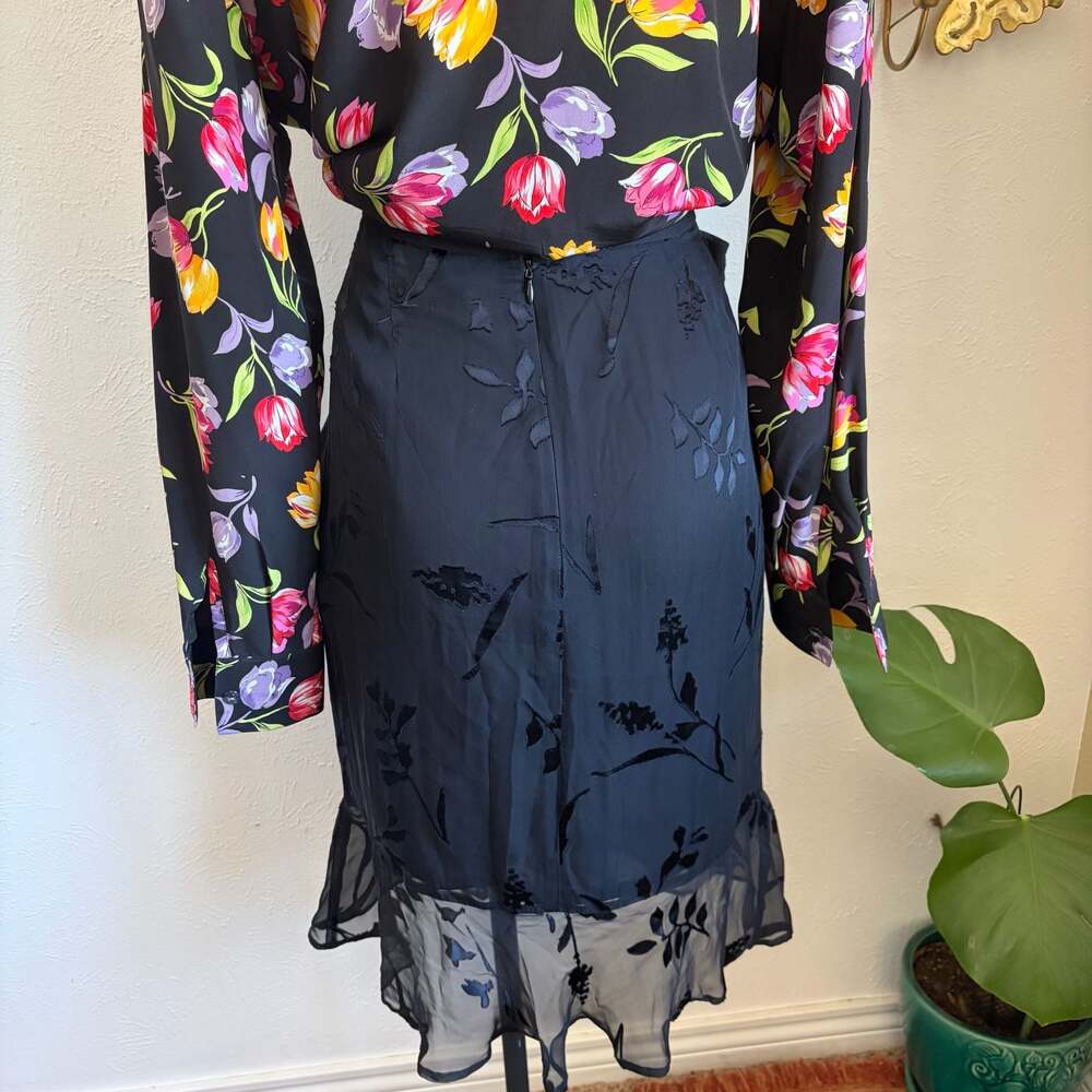 Drama Black Floral Velvet Burnout Pencil Skirt with Sheer Hem L - Picture 4 of 5